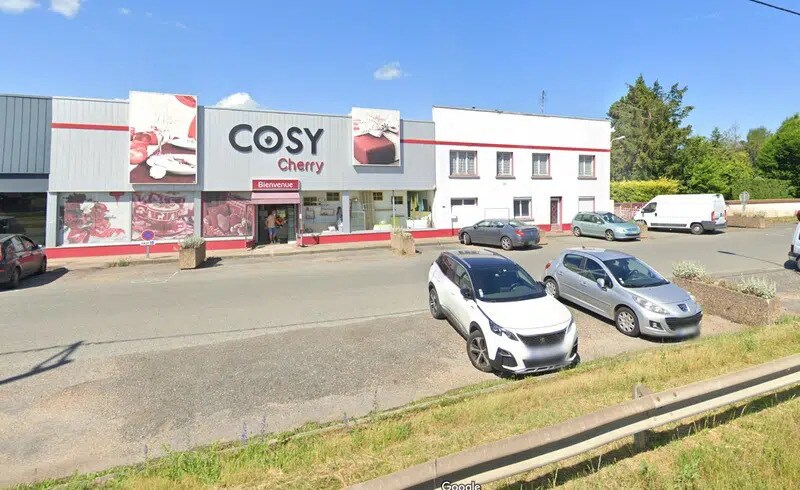 Local commercial dans Vitry-en-Charollais à louer Photo de l’immeuble– Image 1 sur 7