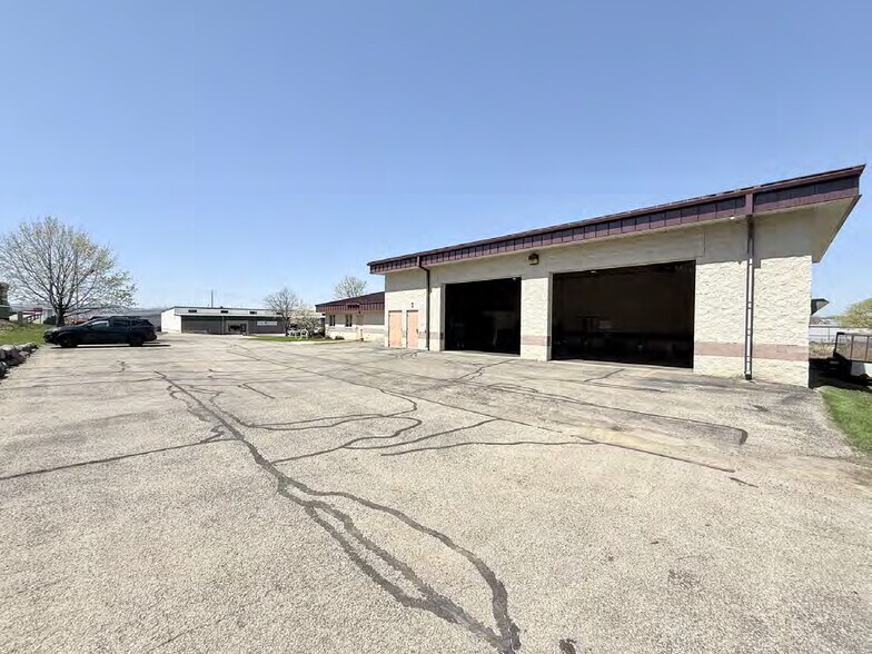819 Walsh Rd, Madison, WI à vendre - Photo de l’immeuble – Image 2 sur 20