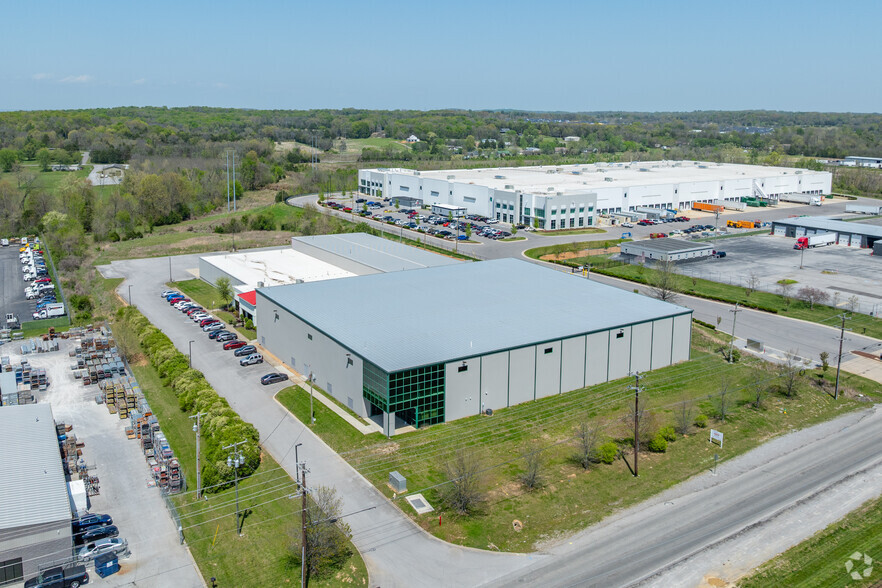 8111 Eastgate Blvd, Mount Juliet, TN à louer - Photo de l’immeuble – Image 2 sur 5