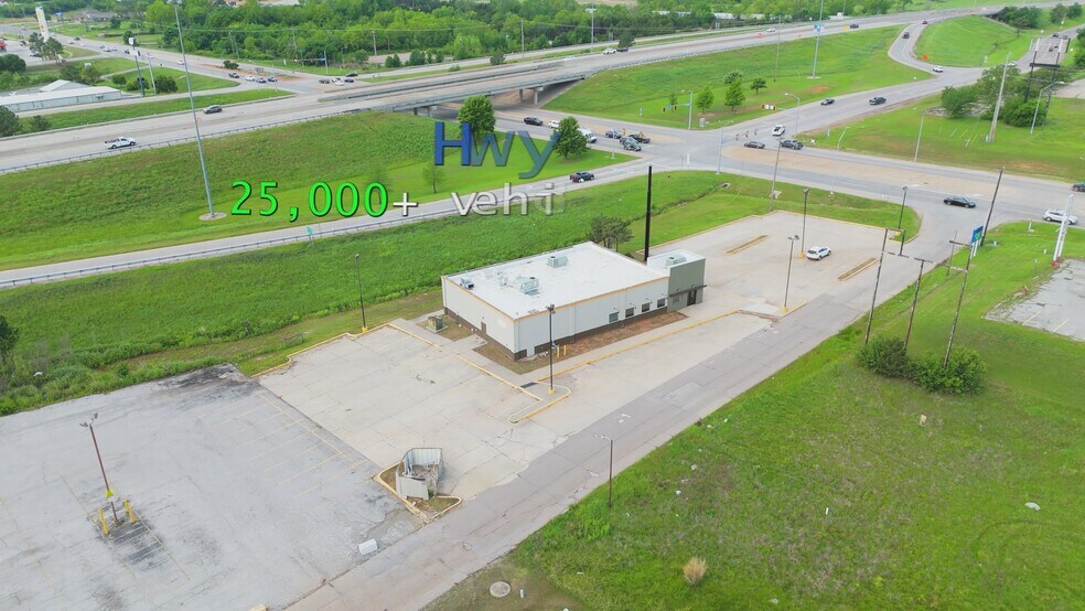 4903 N Harrison St, Shawnee, OK à vendre - Vidéo sur l’annonce professionnelle – Image 2 sur 76
