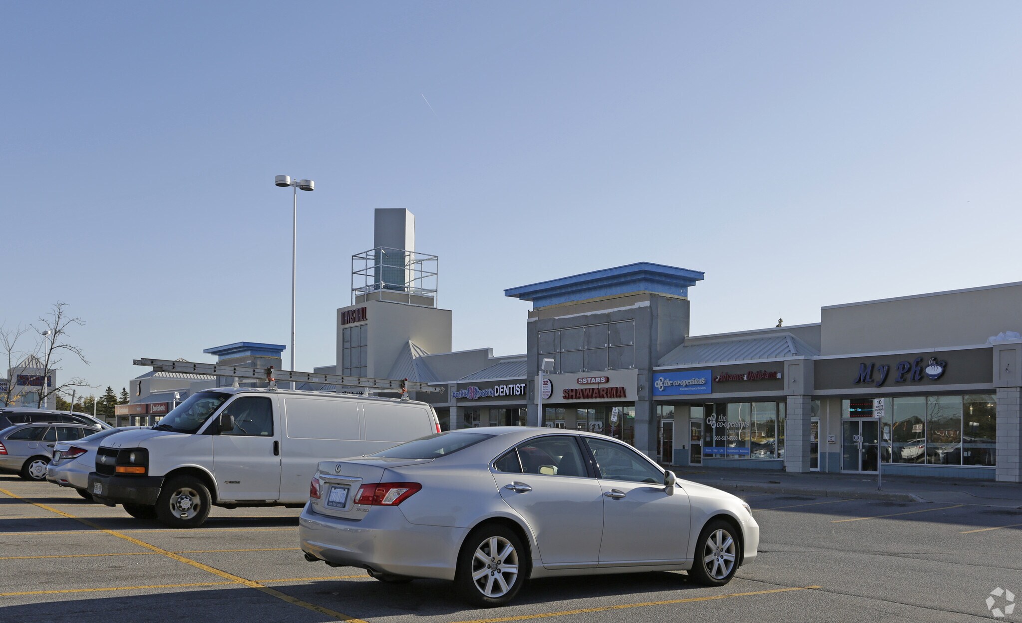 660 Eglinton Av W, Mississauga, ON à louer Photo principale– Image 1 sur 6