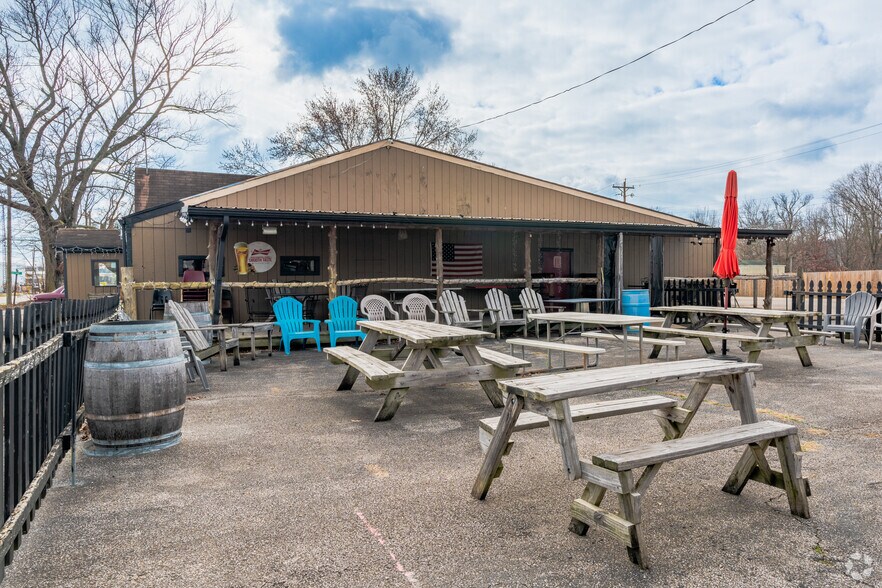199 E Hwy 60, Pekin, IN à vendre - Photo de l’immeuble – Image 3 sur 31