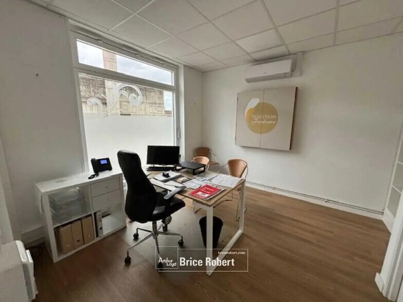 Bureau dans Lyon à louer - Photo de l’immeuble – Image 2 sur 7