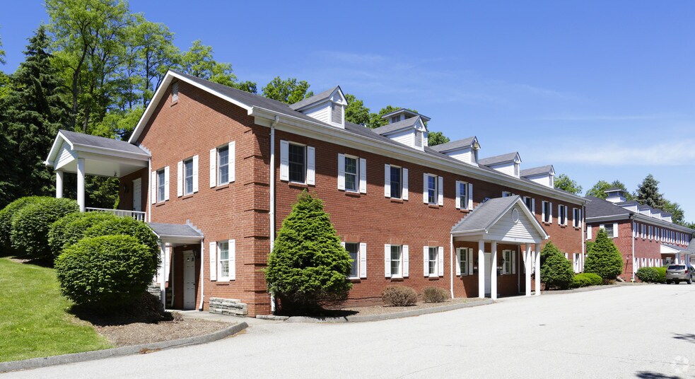 4280 Old William Penn Hwy, Monroeville, PA à louer - Photo principale – Image 1 sur 17