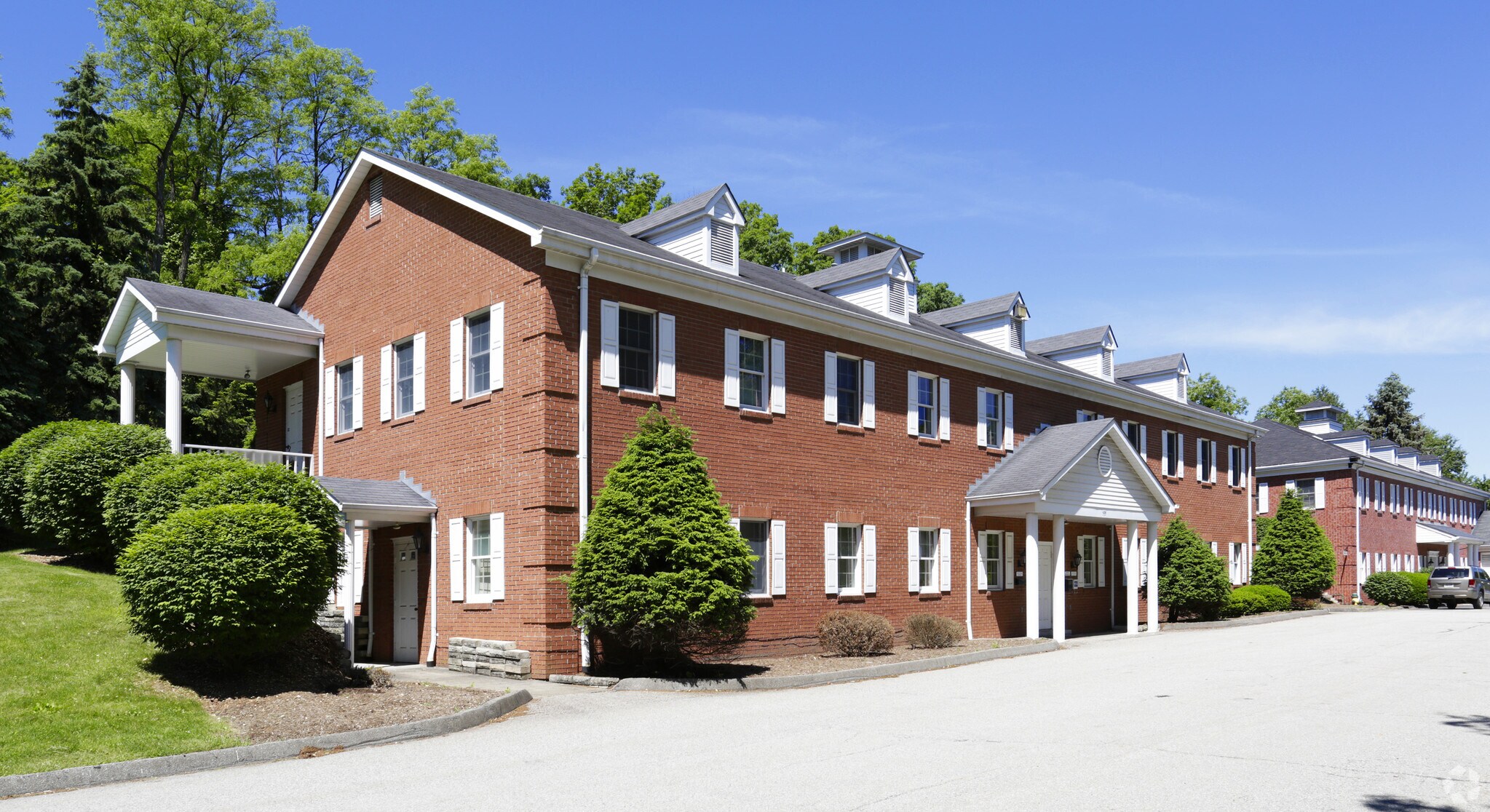 4280 Old William Penn Hwy, Monroeville, PA à louer Photo principale– Image 1 sur 18