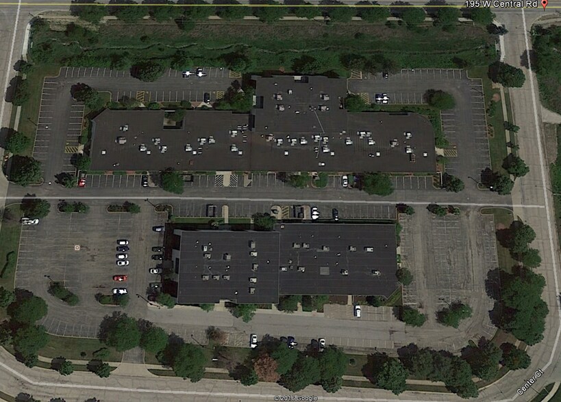 105-195 W Central Rd, Schaumburg, IL à louer - Photo de l’immeuble – Image 2 sur 20