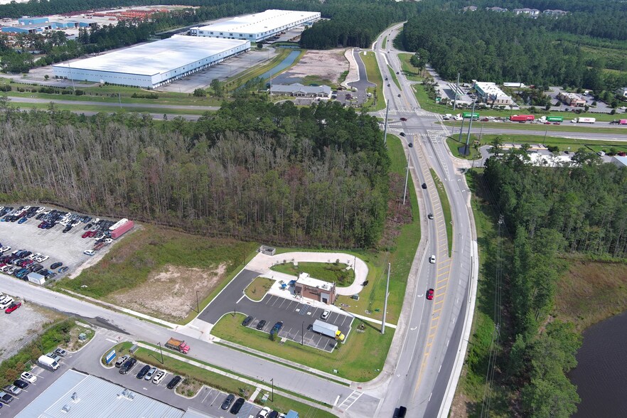 102 Jim Benton Ct, Port Wentworth, GA à vendre - Aérien – Image 2 sur 4