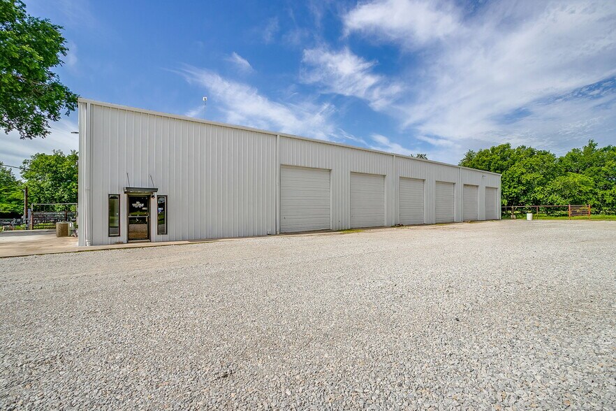 1600 FM 3433, Newark, TX à vendre - Photo de l’immeuble – Image 2 sur 43