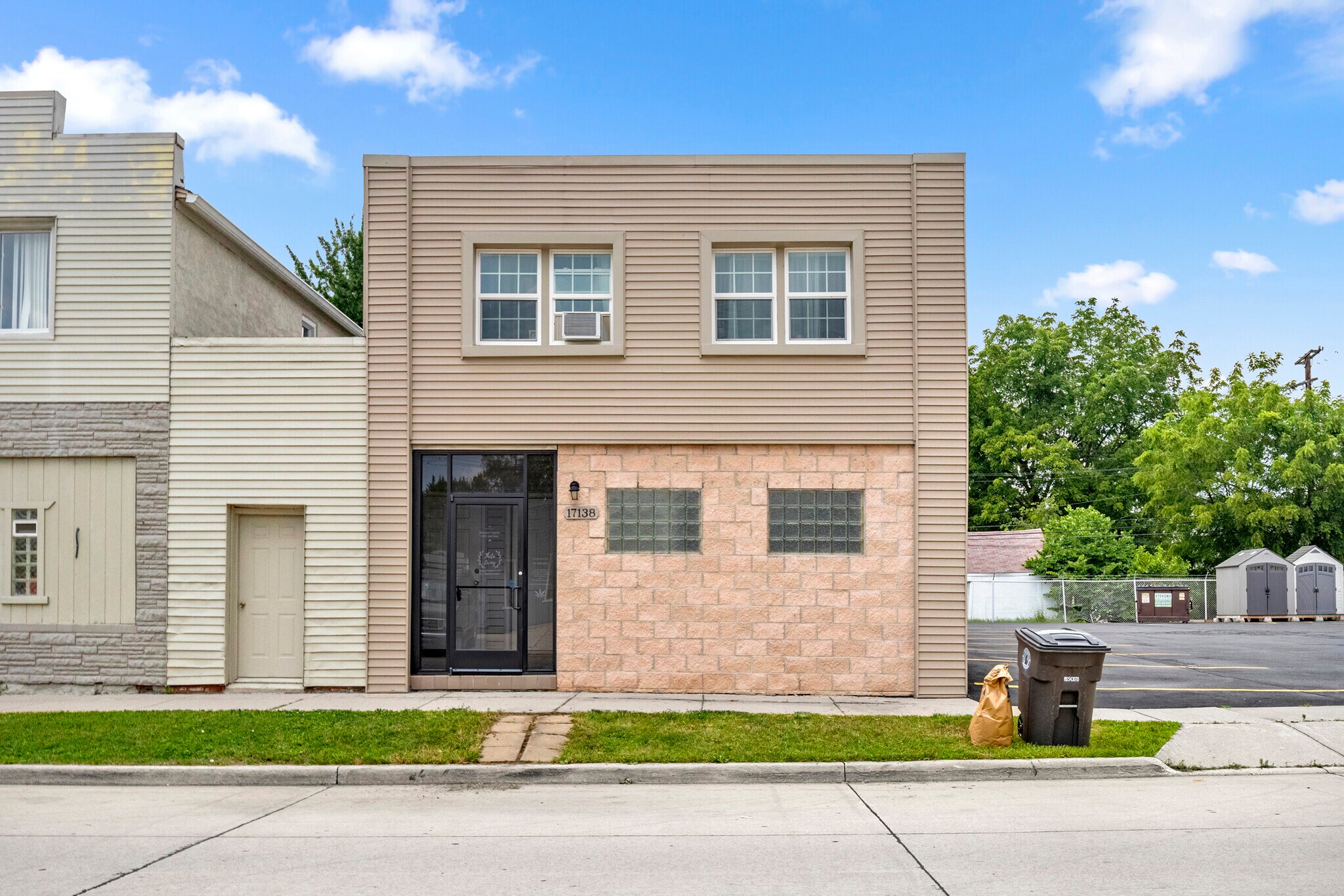 17138 Quarry St, Riverview, MI à vendre Photo de l’immeuble– Image 1 sur 52