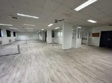 Bureau dans Lognes à louer - Photo de l’immeuble – Image 1 sur 2