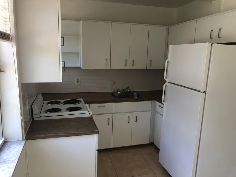 828 Pennsylvania Ave, Miami Beach, FL à vendre - Photo intérieure – Image 2 sur 29