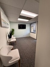 10737 Camino Ruiz, San Diego, CA à louer Photo intérieure– Image 2 sur 5