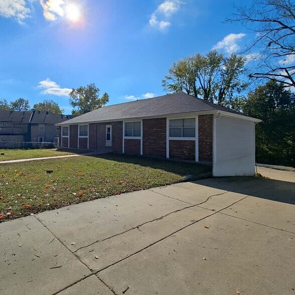 8404 Sterling Ave, Raytown, MO à vendre - Photo de l’immeuble – Image 3 sur 12