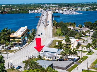 Plus de détails pour 900 SW Martin Downs Blvd, Palm City, FL - Local commercial à louer