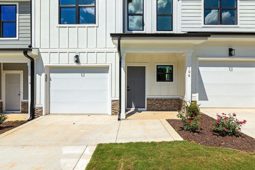 114 Chella Ct, Sanford, NC à vendre - Photo de l’immeuble – Image 3 sur 38