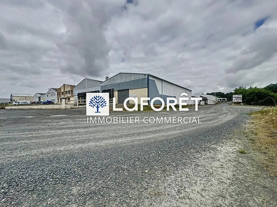 Industriel/Logistique dans  à louer Photo de l’immeuble– Image 1 sur 8