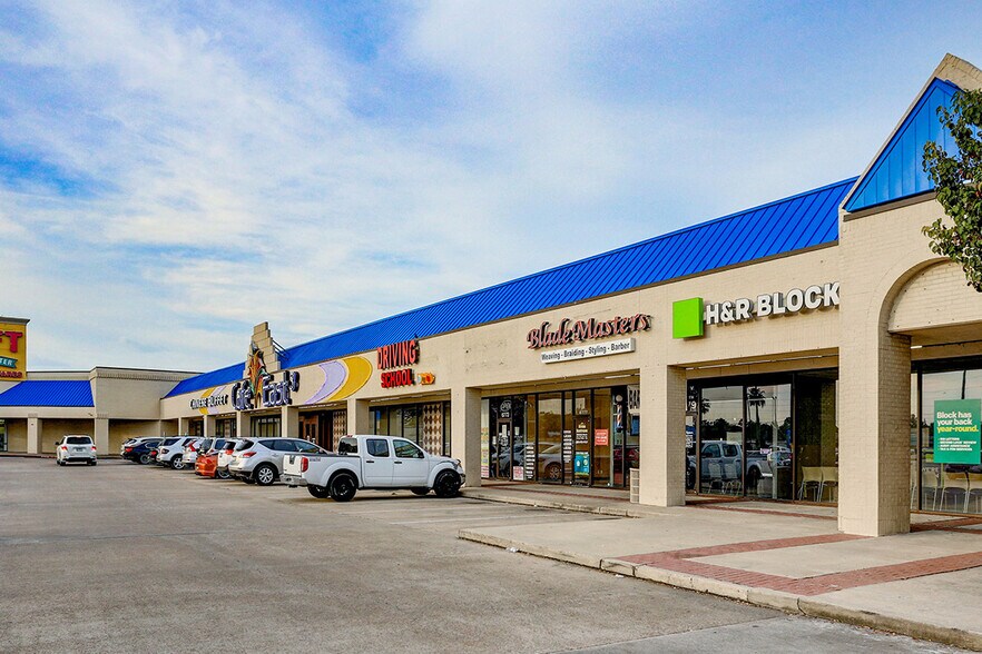6603-6781 S Hwy 6, Houston, TX à louer - Photo de l’immeuble – Image 2 sur 6