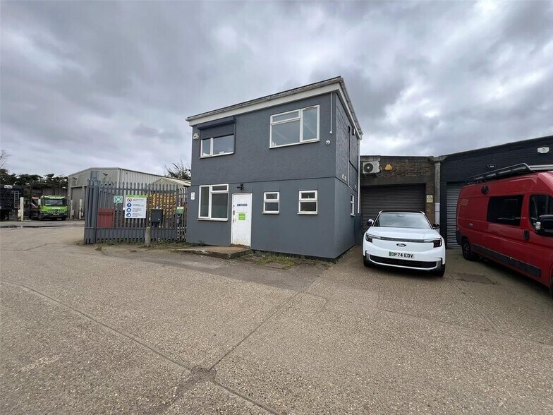 Star Ln, Great Wakering à vendre - Photo de l’immeuble – Image 2 sur 9