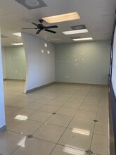 901 S Rancho Dr, Las Vegas, NV à louer Photo intérieure– Image 1 sur 19