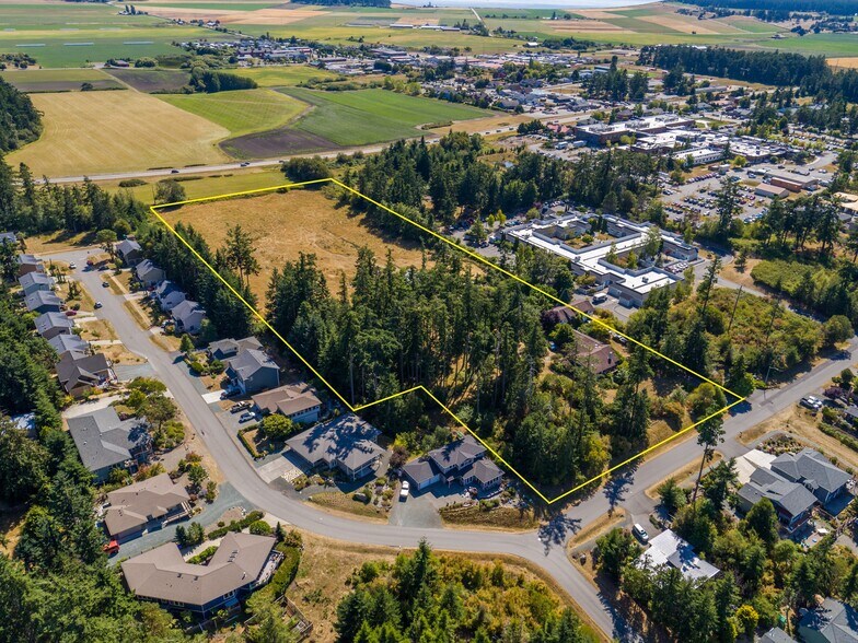 501 NE 3rd St, Coupeville, WA à vendre - Photo de l’immeuble – Image 2 sur 13