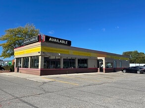 575 Grand Av W, Chatham, ON à louer Photo de l’immeuble– Image 2 sur 2