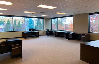 2414 SW Andover St, Seattle, WA à louer Photo intérieure– Image 1 sur 3