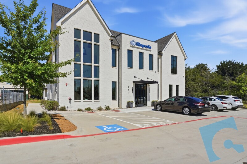 860 S Village Center Dr, Southlake, TX à louer - Photo de l’immeuble – Image 2 sur 22