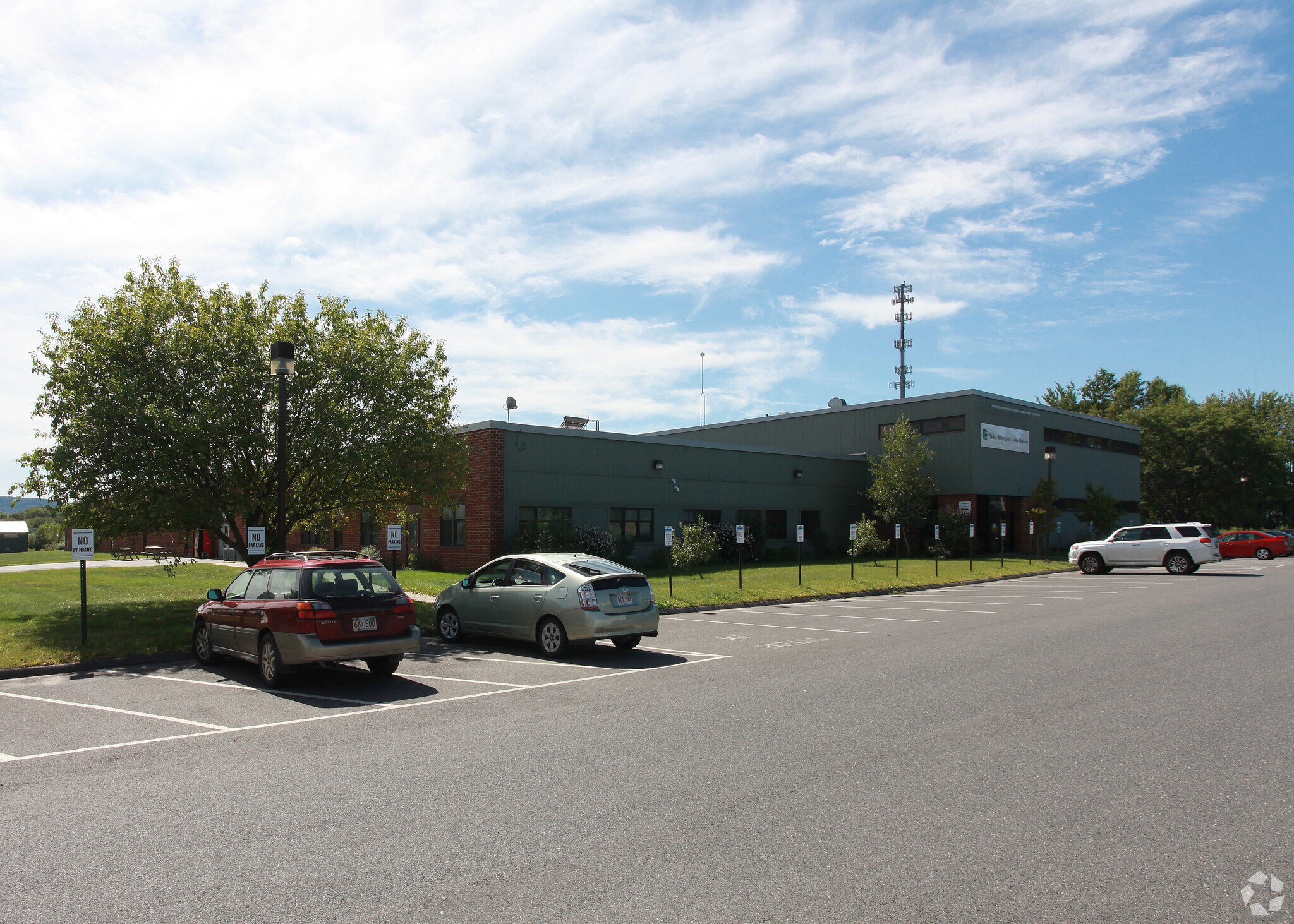 168 Industrial Dr, Northampton, MA à louer Photo principale– Image 1 sur 7