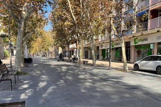 Bureaux/Local commercial dans Vilanova i la Geltrú, Barcelona à louer Photo de l’immeuble– Image 2 sur 3