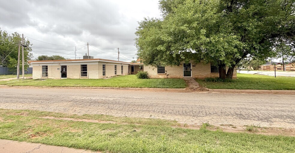125 Avenue J, Anson, TX à vendre - Photo de l’immeuble – Image 2 sur 36