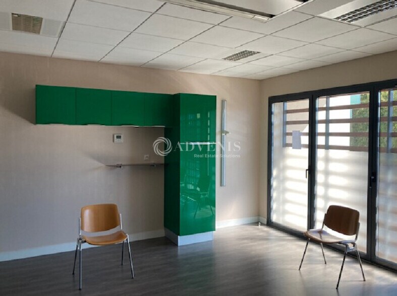 Bureaux/Médical dans Boulazac Isle Manoire à louer - Photo intérieure – Image 3 sur 3