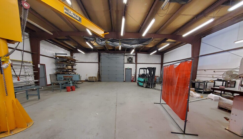 2027 NW Brickyard Rd, Topeka, KS à louer - Photo de l’immeuble – Image 3 sur 5