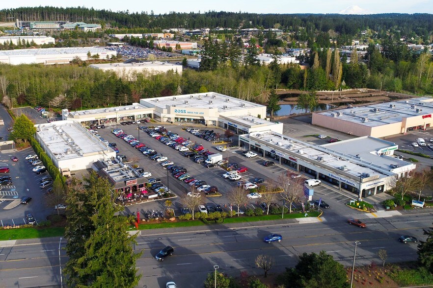 10404-10408 Silverdale Way NW, Silverdale, WA à louer - Photo principale – Image 1 sur 1