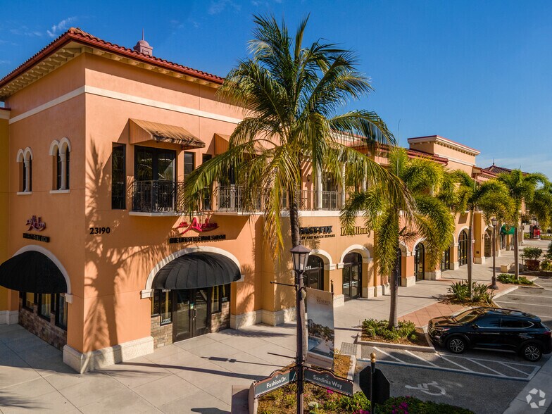 23190 Fashion Dr, Estero, FL à vendre - Photo principale – Image 1 sur 1