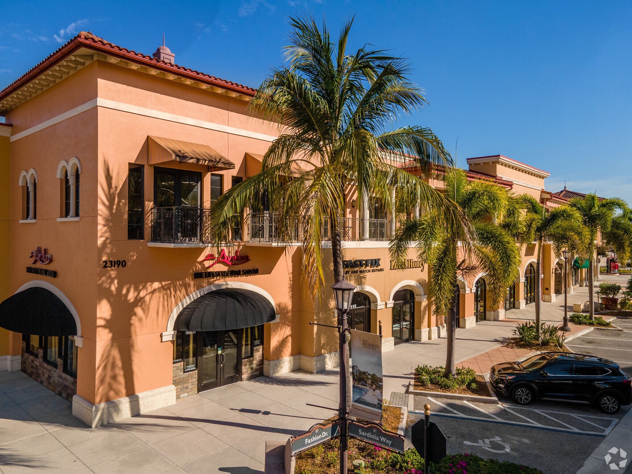 23190 Fashion Dr, Estero, FL à vendre Photo de l’immeuble– Image 1 sur 5