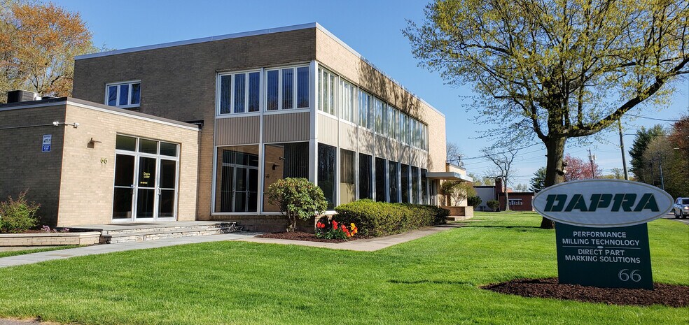 66 Granby St, Bloomfield, CT à louer - Photo de l’immeuble – Image 1 sur 15