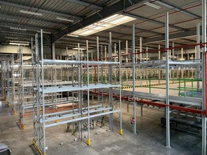 Industriel/Logistique dans Saint-Michel-sur-Orge à louer Photo intérieure– Image 2 sur 6