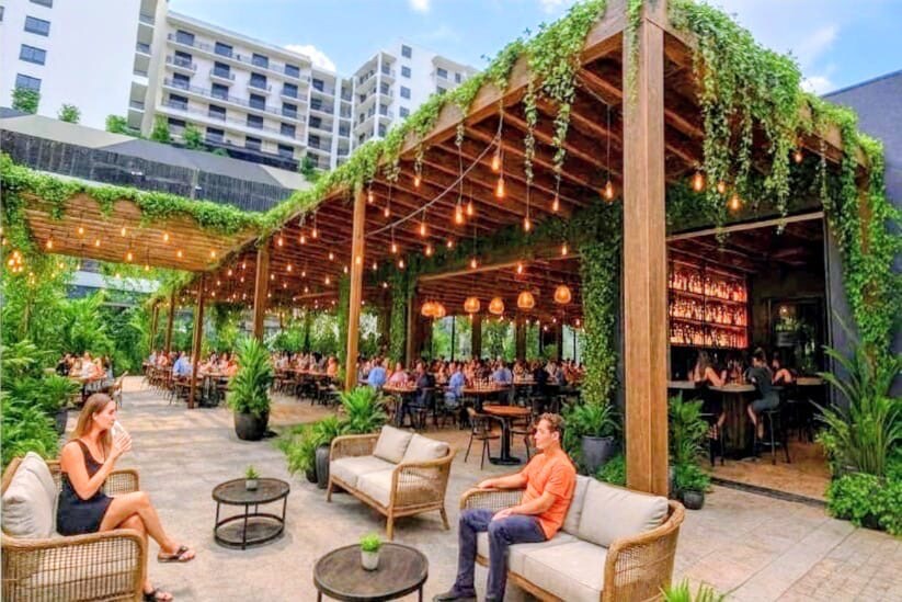 2020 Harrison St, Hollywood, FL à vendre - Photo de l’immeuble – Image 2 sur 11