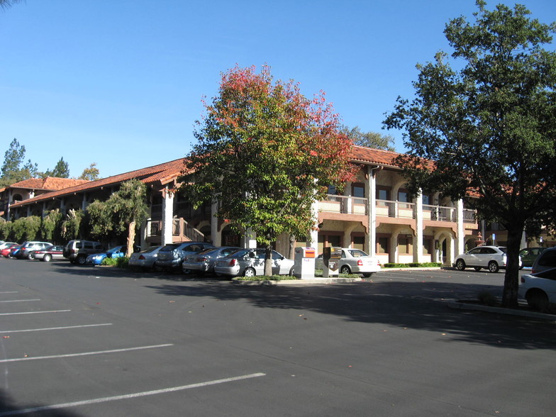 3625 E Thousand Oaks Blvd, Westlake Village, CA à louer - Photo de l’immeuble – Image 3 sur 6
