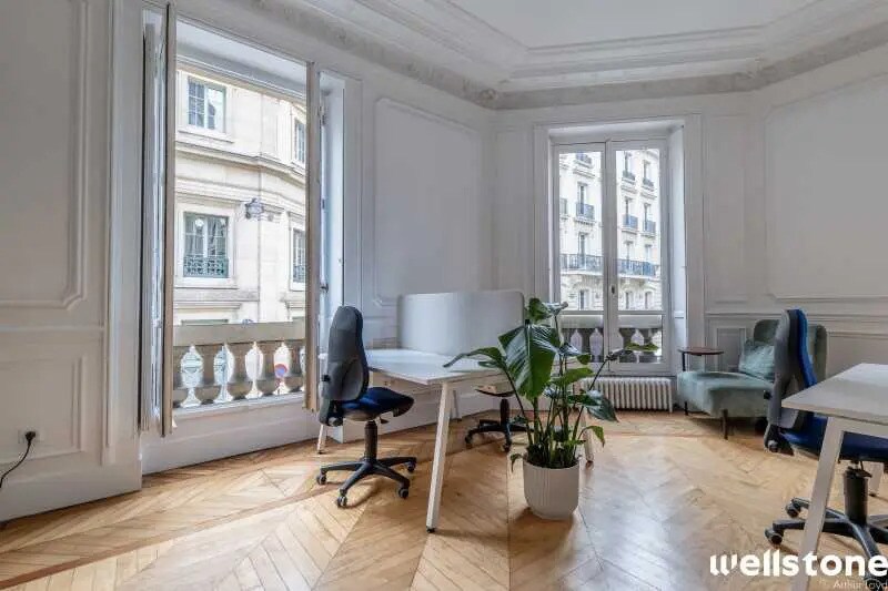 6 Rue Roquépine, Paris à louer - Photo de l’immeuble – Image 2 sur 13