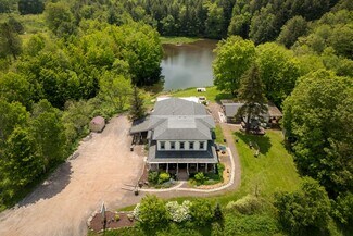 Plus de détails pour 102 Main St, Jefferson, NY - Hôtellerie à vendre