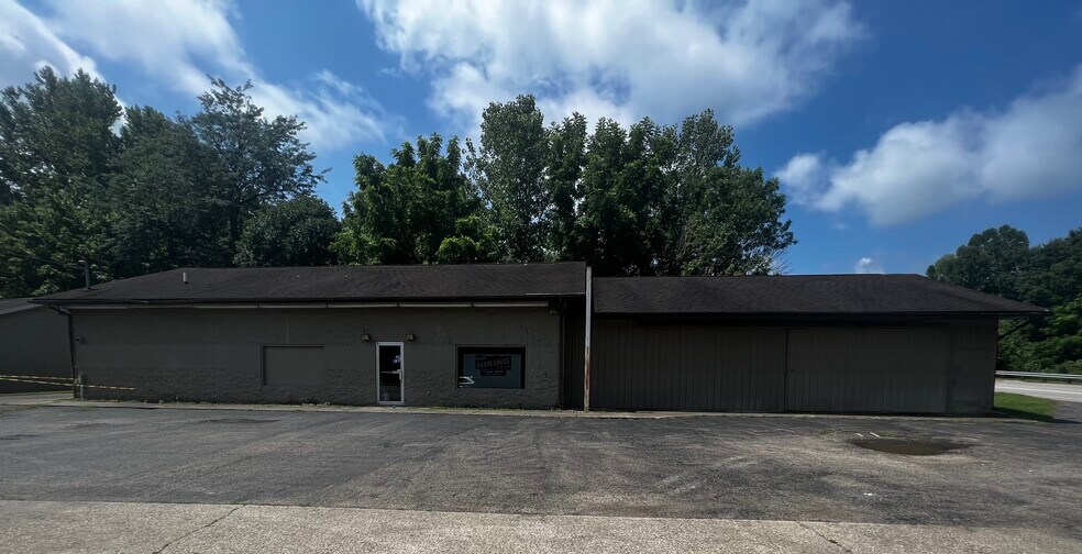 16059 Elm Rock Rd, Nelsonville, OH à louer - Photo de l’immeuble – Image 1 sur 1
