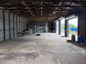 301 Charlie Griffin Rd, Plant City, FL à louer Photo intérieure– Image 1 sur 20