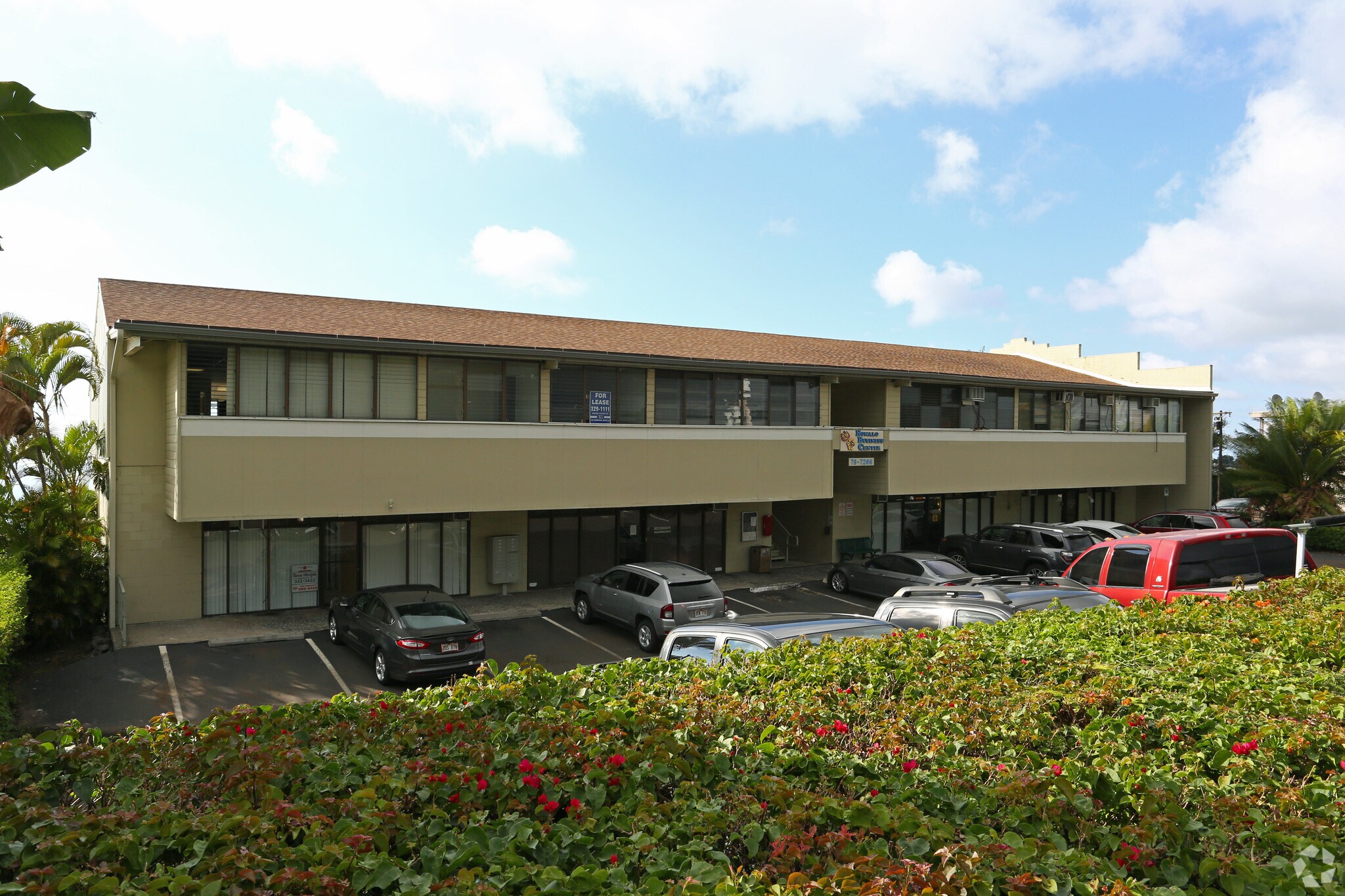 79-7266 Mamalahoa Hwy, Kealakekua, HI à louer Photo principale– Image 1 sur 12
