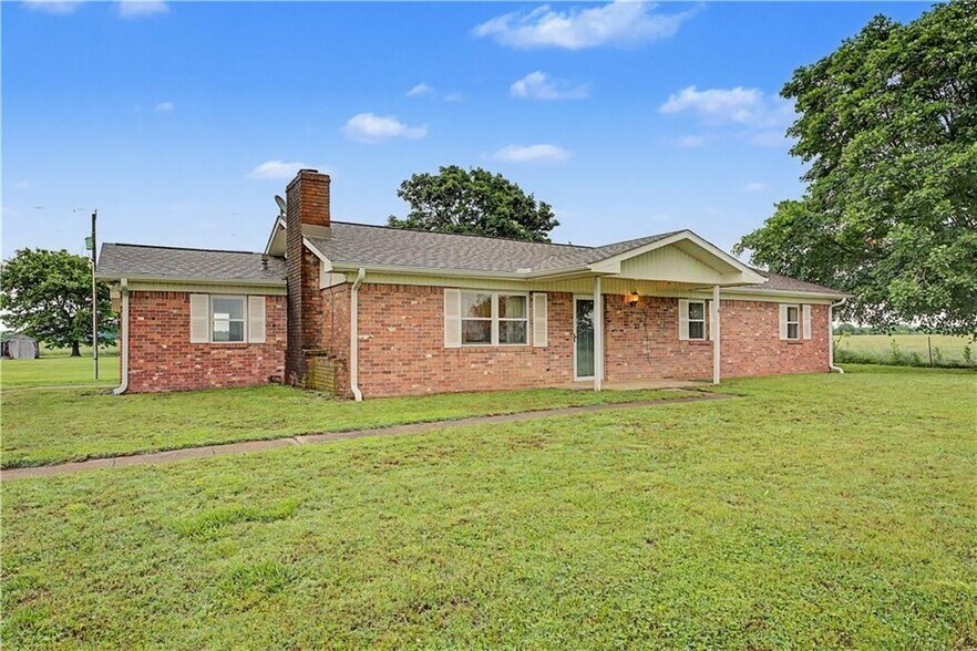 9858 N State Line Rd, Maysville, AR à vendre - Photo de l’immeuble – Image 3 sur 12