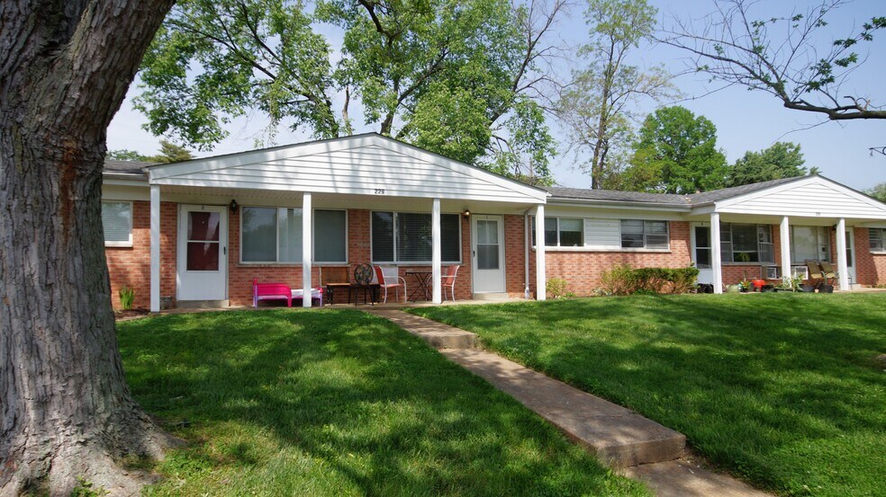 229 Solon Dr, Ballwin, MO à vendre - Photo de l’immeuble – Image 3 sur 28