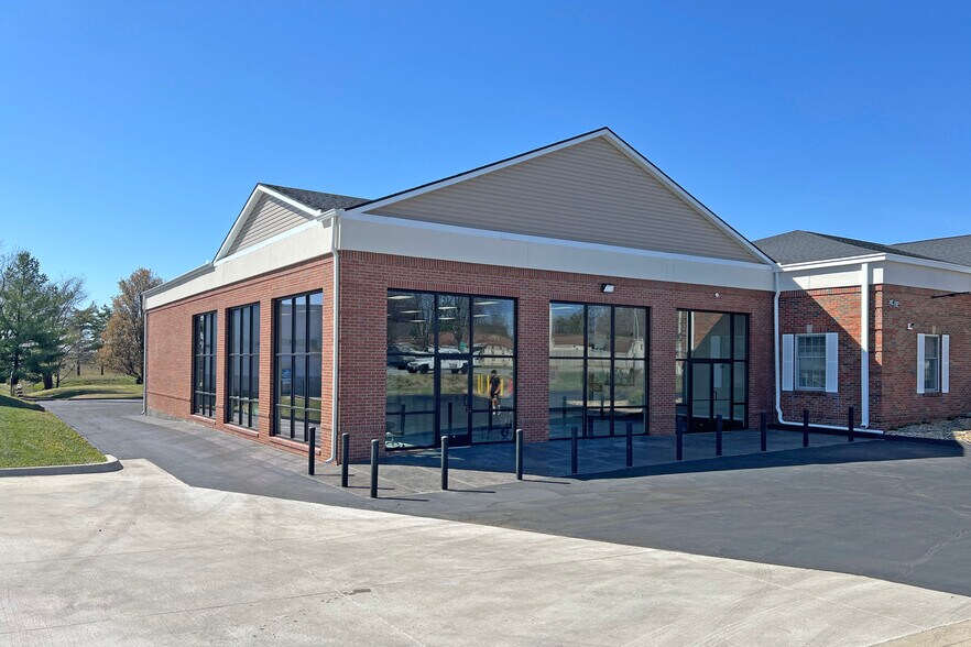 600 W Republic Rd, Springfield, MO à louer - Photo de l’immeuble – Image 2 sur 4
