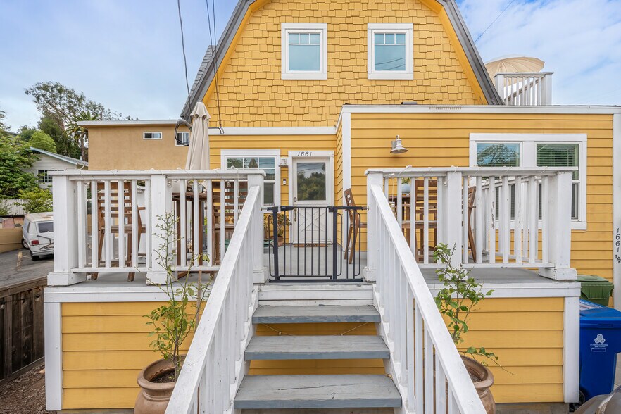 1661 Echo Park Ave, Los Angeles, CA à vendre - Photo de l’immeuble – Image 2 sur 40