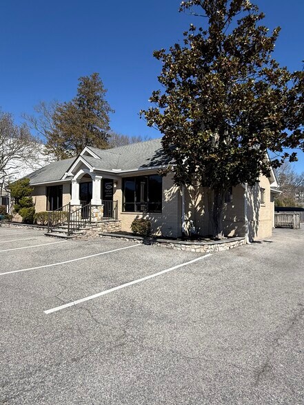 8185 Ritchie Hwy, Pasadena, MD à vendre - Photo de l’immeuble – Image 3 sur 10