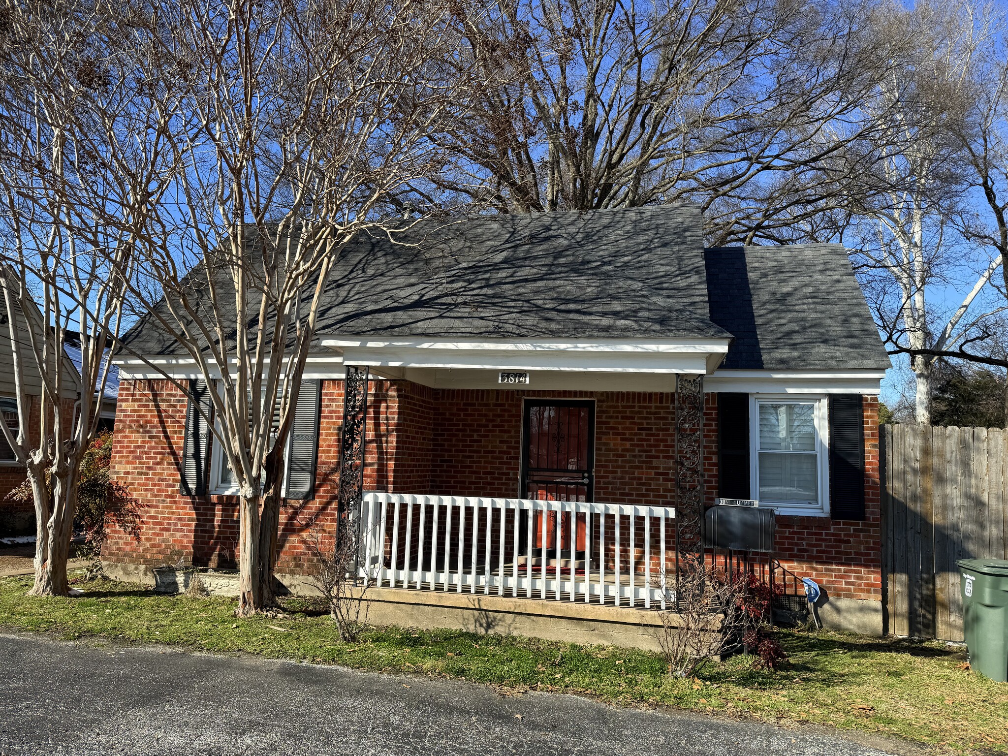 3814 Summer Ave, Memphis, TN à louer Photo de l’immeuble– Image 1 sur 9